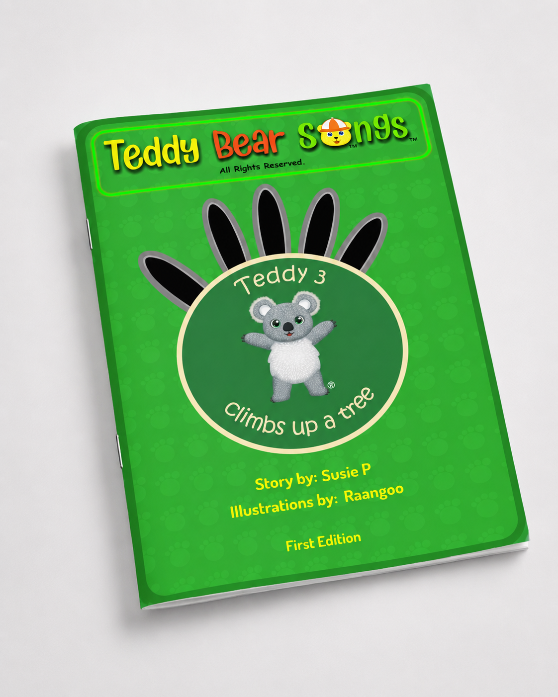 Teddy 3 climbs up a tree (Book)